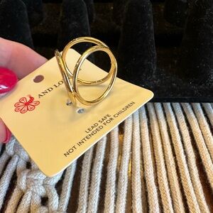 Gold-Tone Women's‎ Ring by and lovely size 7 NWT